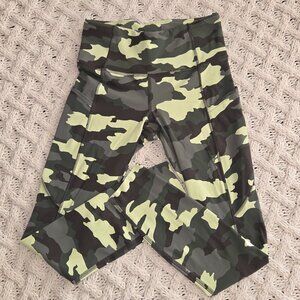 Lululemon Women's Fast Free High Rise Tight 25" Leggings Green Camo Size 4